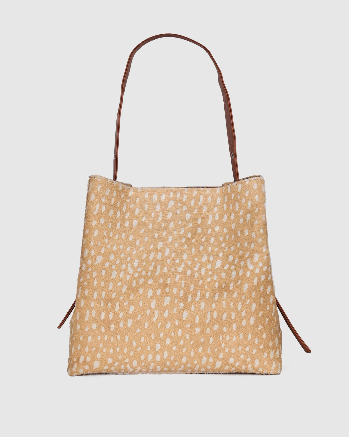 Núnoo Chiara Doe Large Brown Doe
