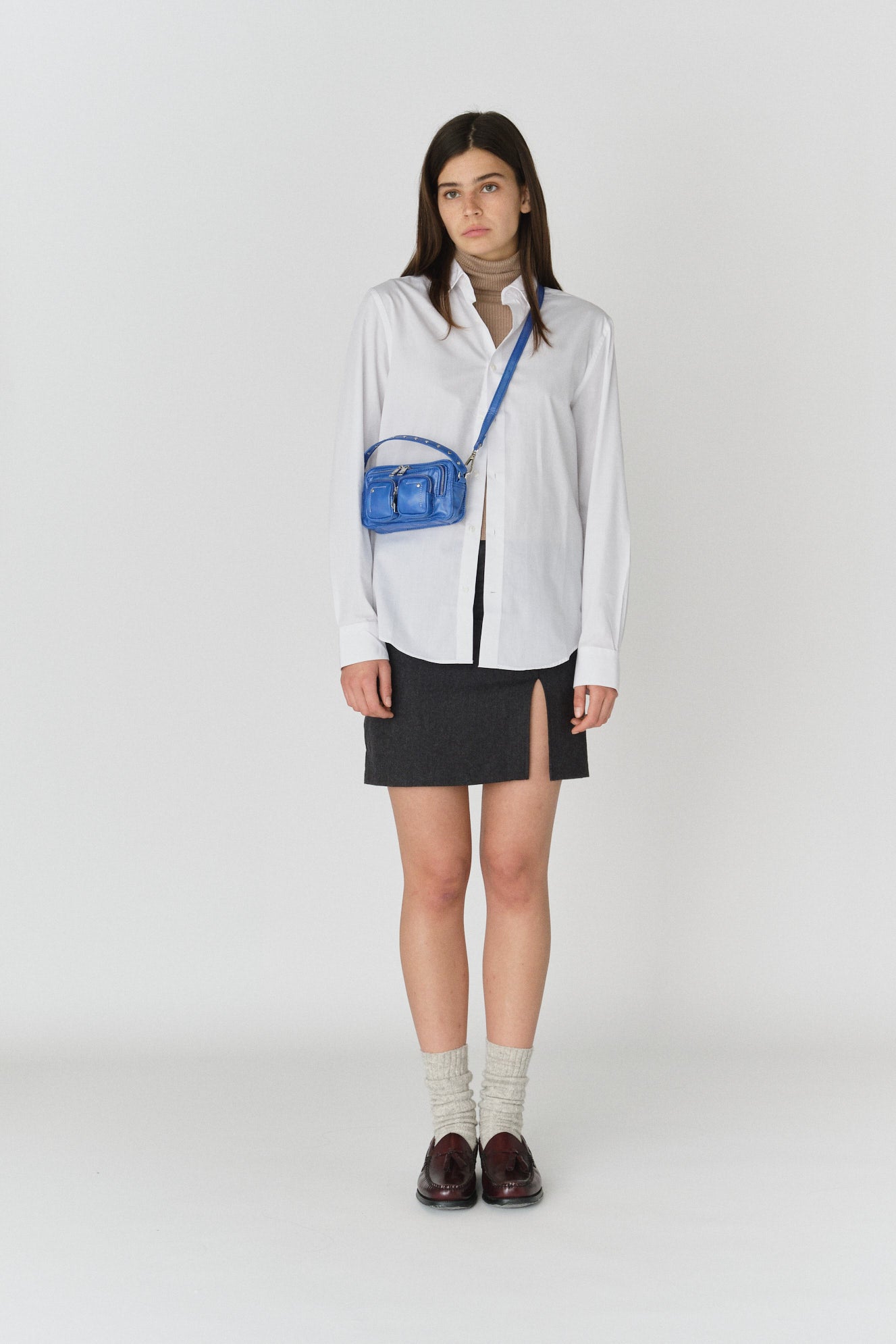 Núnoo Helena Shiny Blue Small bag Blue