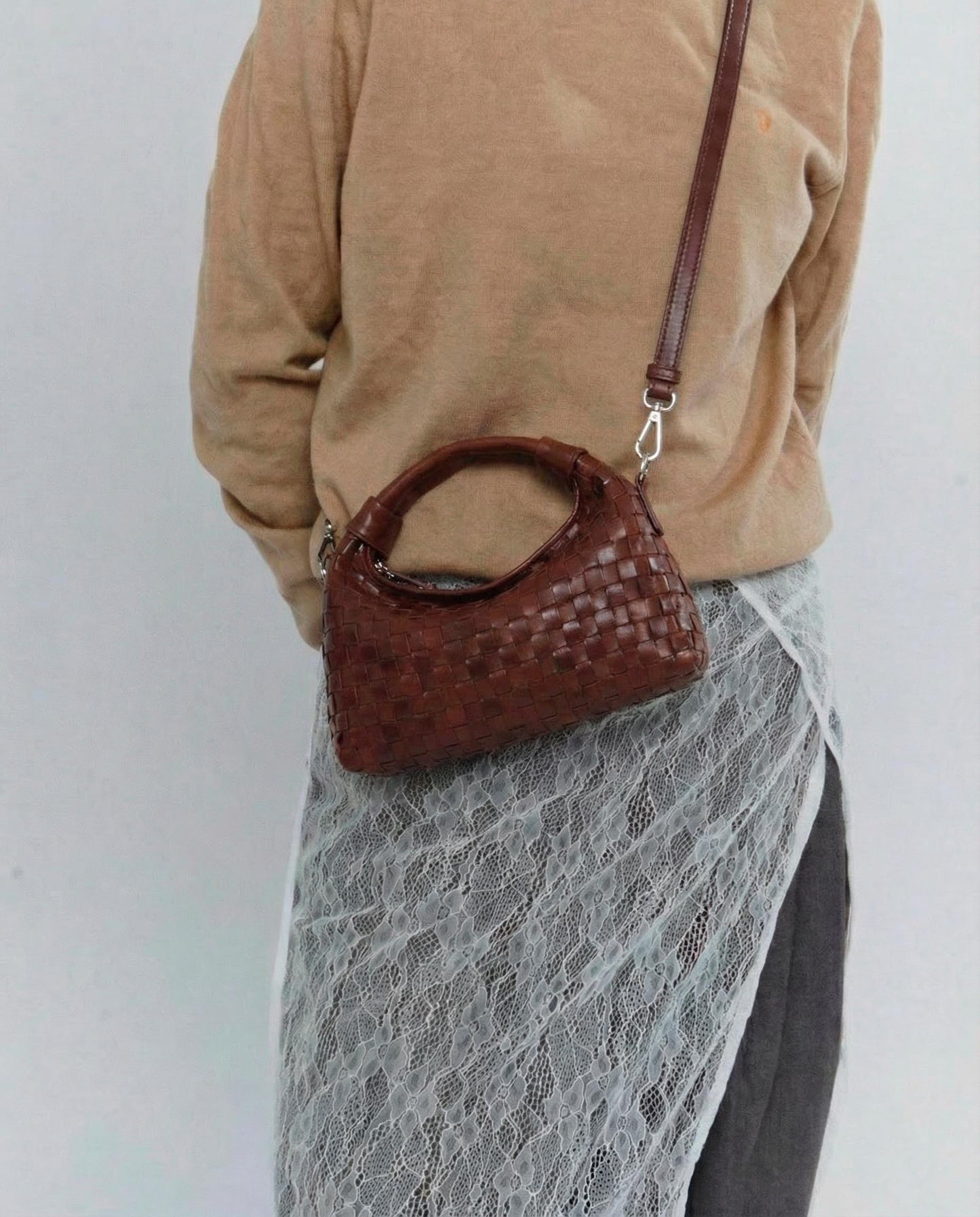 Núnoo Mini Dandy Braided Rain Brown Small bag