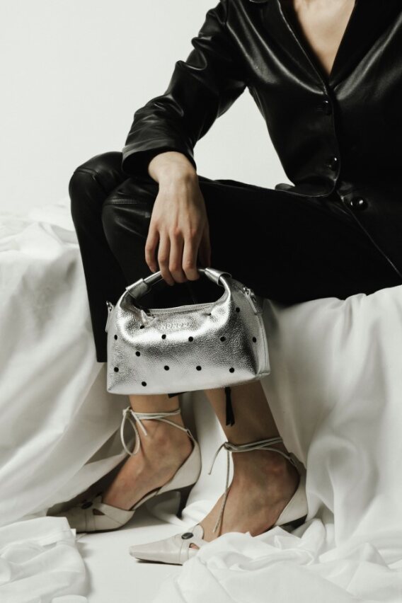 Núnoo Mini Dandy Metallic Silver Small bag Silver