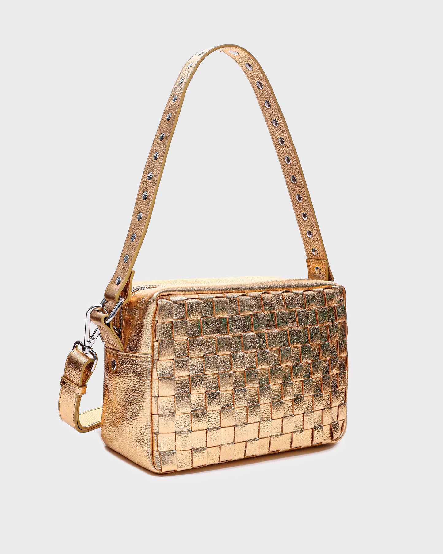 Núnoo Vilda Metallic Light Gold Medium Light Gold