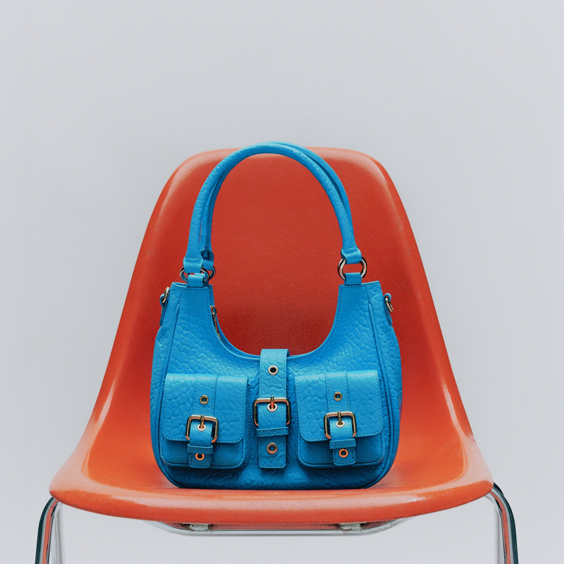 Núnoo Alva New Zealand Bright Blue w. Gold Shoulder bags Bright Blue