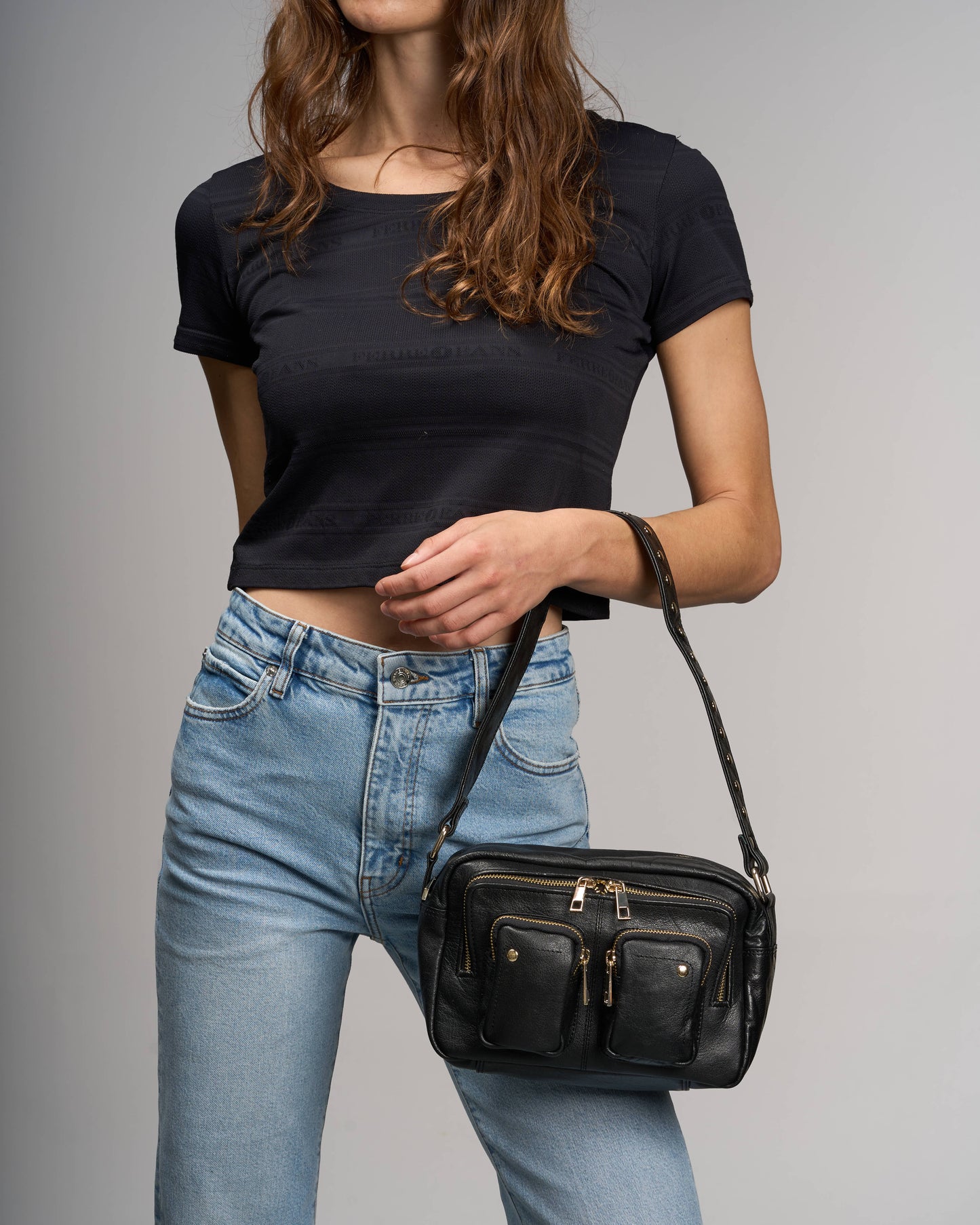 Núnoo Ellie Air 1 Black w. gold Medium Black