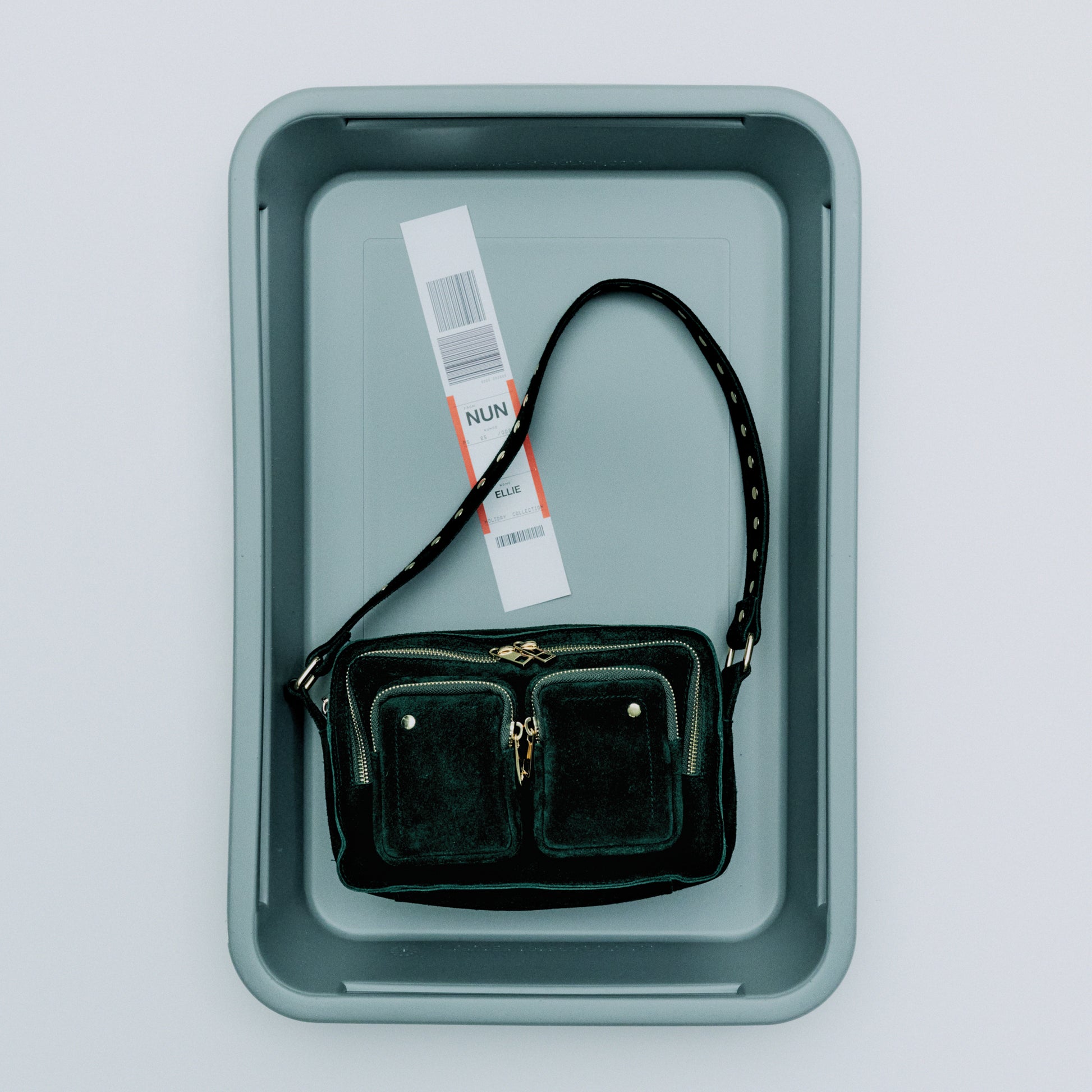 Núnoo Ellie Suede Dark Green w. Gold Medium Dark green