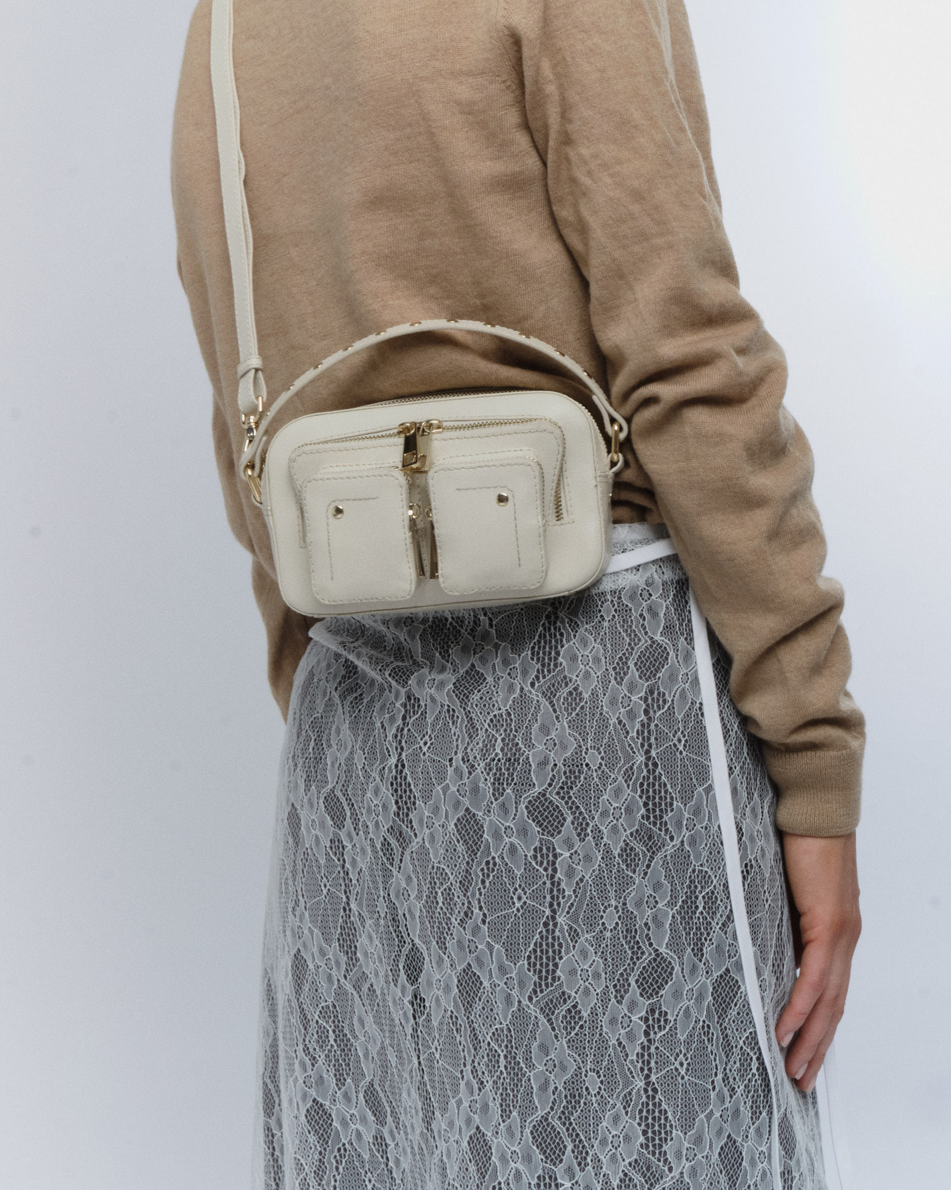 Núnoo Helena Florence Warm Grey w. Gold Small bag Warm Grey