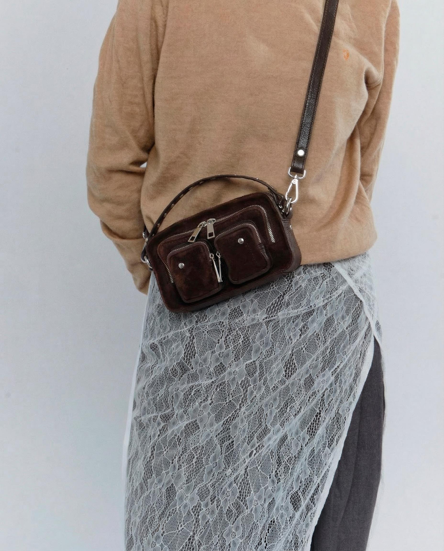 Núnoo Helena Suede Chocolate Small bag Chocolate