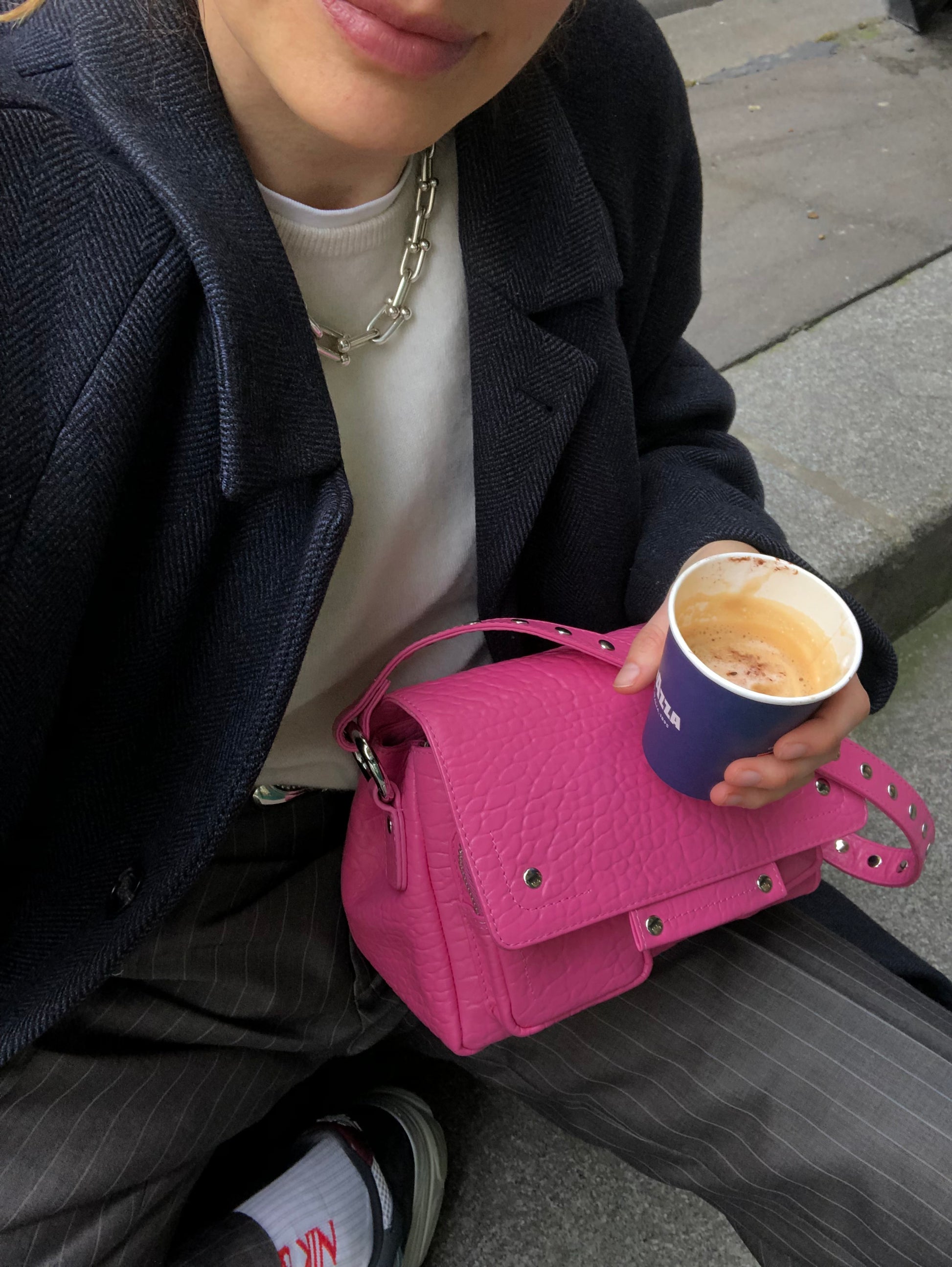 Núnoo Honey New Zealand Hot Pink Shoulder bags